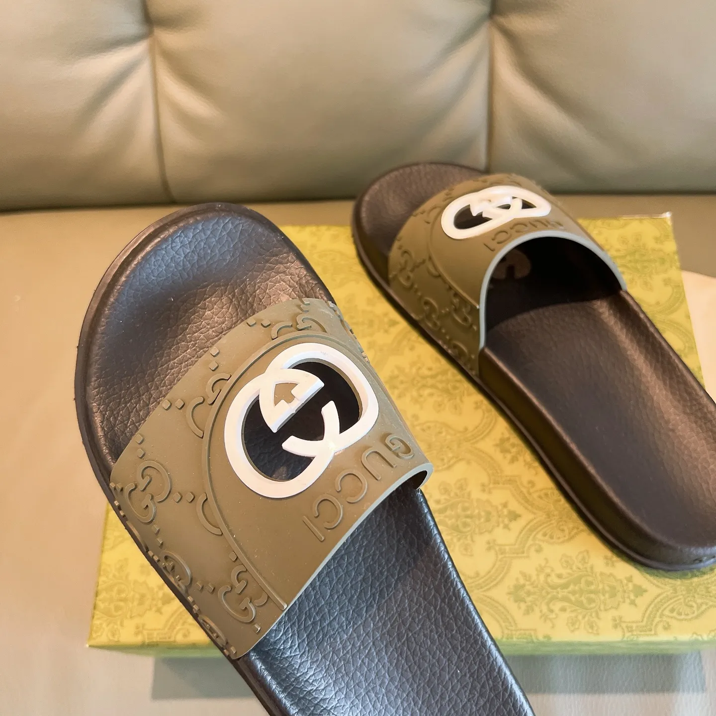 Men's Men's Shoes 130🐮🐮Gucci Gucci Slippers Gucci 2024 latest beach sandals slippers Original molding double G LOGO Original molding consistent Outsole: Men's Men's Shoes u double-layer outsole Size: 35-46